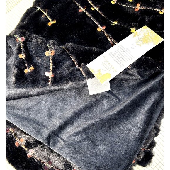 Aviva Stanoff Black w/ Rose Gold Sequin MilkyWay Blanket 2 Pillow set, MSRP $799 - Picture 5 of 12